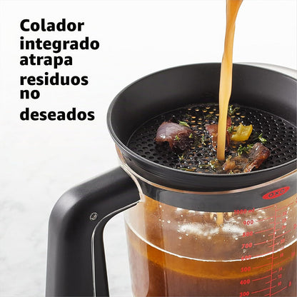 OXO Good Grips Good Gravy Separador de grasa de 4 tazas, plástico, tamaño 1