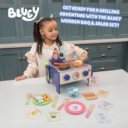 Bluey 8th Wonder - Juego de Juguetes de Madera para Ensalada y Parrilla de Barbacoa, Juego de 33 Piezas, con Pinzas, Alimentos y 6 Tarjetas de Receta, Juguetes de Cocina para niños a Partir de 3 años