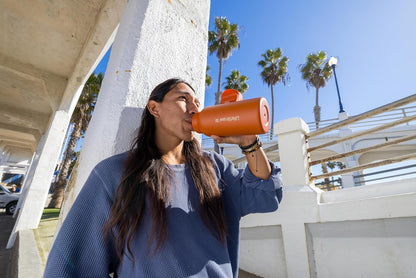 LifeStraw Go Series - Botella de filtro de agua de acero inoxidable aislada para viajes y uso diario, elimina bacterias, parásitos y microplásticos, mejora el sabor, 1 L azul islandés
