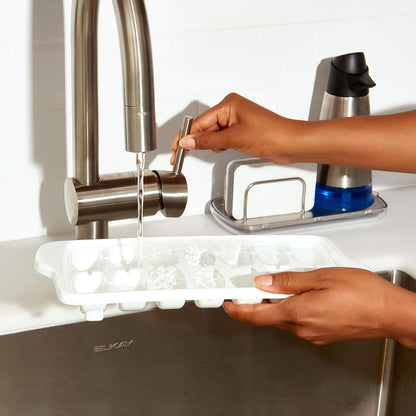 OXO Good Grips - Bandeja para cubitos de hielo (2 unidades) | OXO Good Grips Bandeja flexible para cubitos de hielo con tapa, paquete de 2, azul y blanco