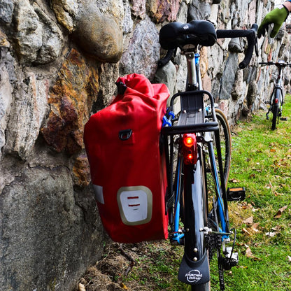 Planet Bike Superflash 65 - Luz Trasera para Bicicleta, Color Rojo y Negro