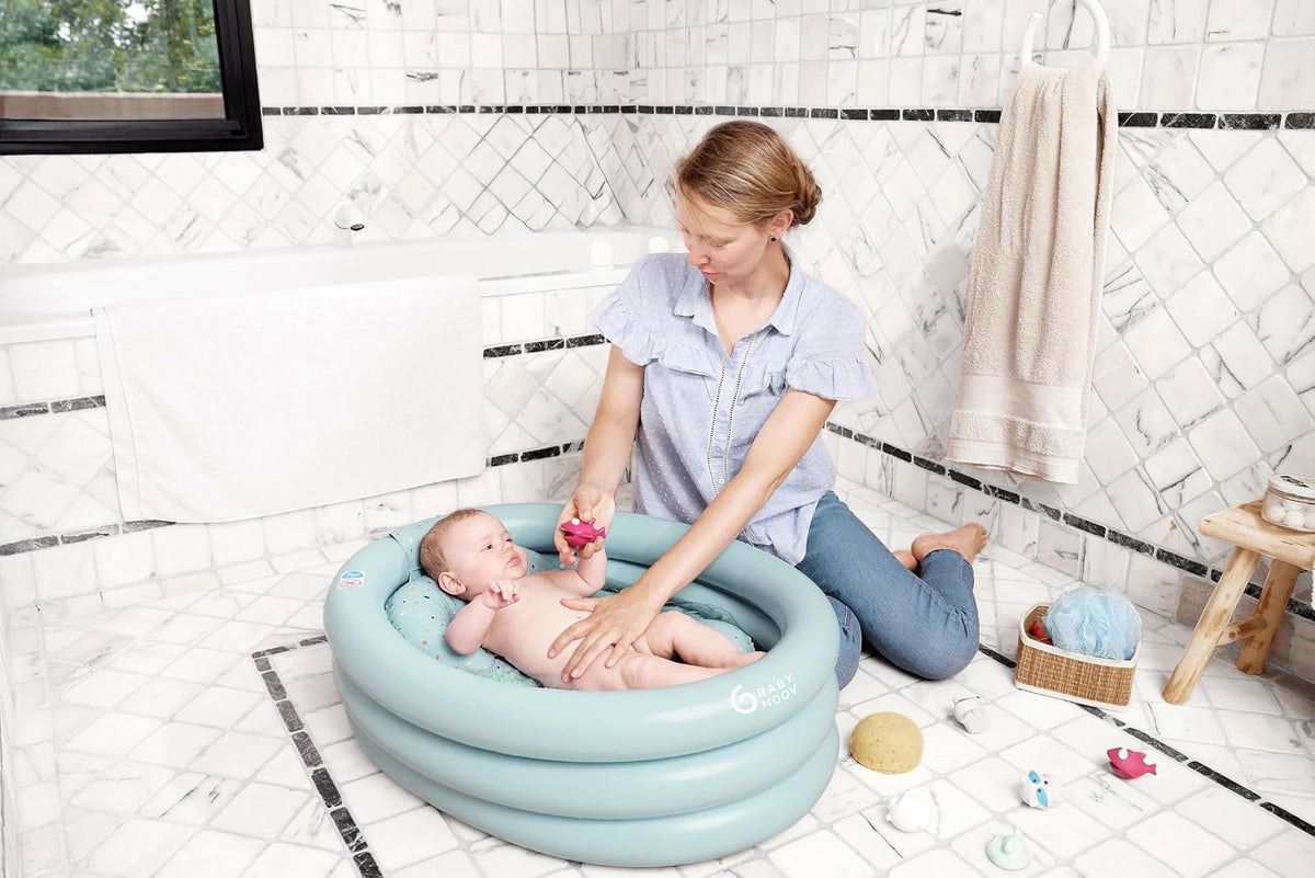 Babymoov Bañera Hinchable Evolutiva para Bebé, Tina Portátil para Recién Nacidos y Niños Pequeños, Soporte Plegable de Baño y Viaje, Práctico para Uso Diario, Aqua Dots