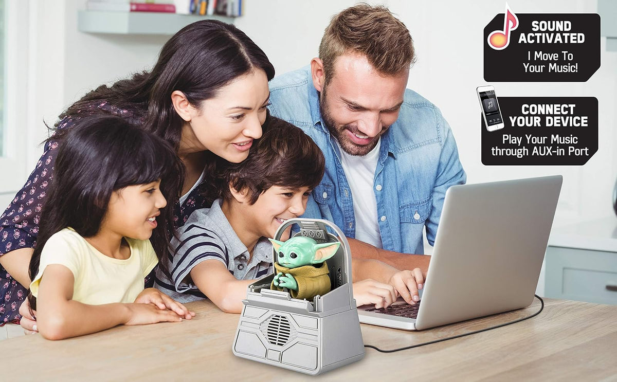eKids Star Wars The Child Animatronic Discurso y Sonidos con Altavoz Integrado y Combinaciones activadas por Movimiento, el Juguete mandaloriano para niños a Partir de 4 años, Gris