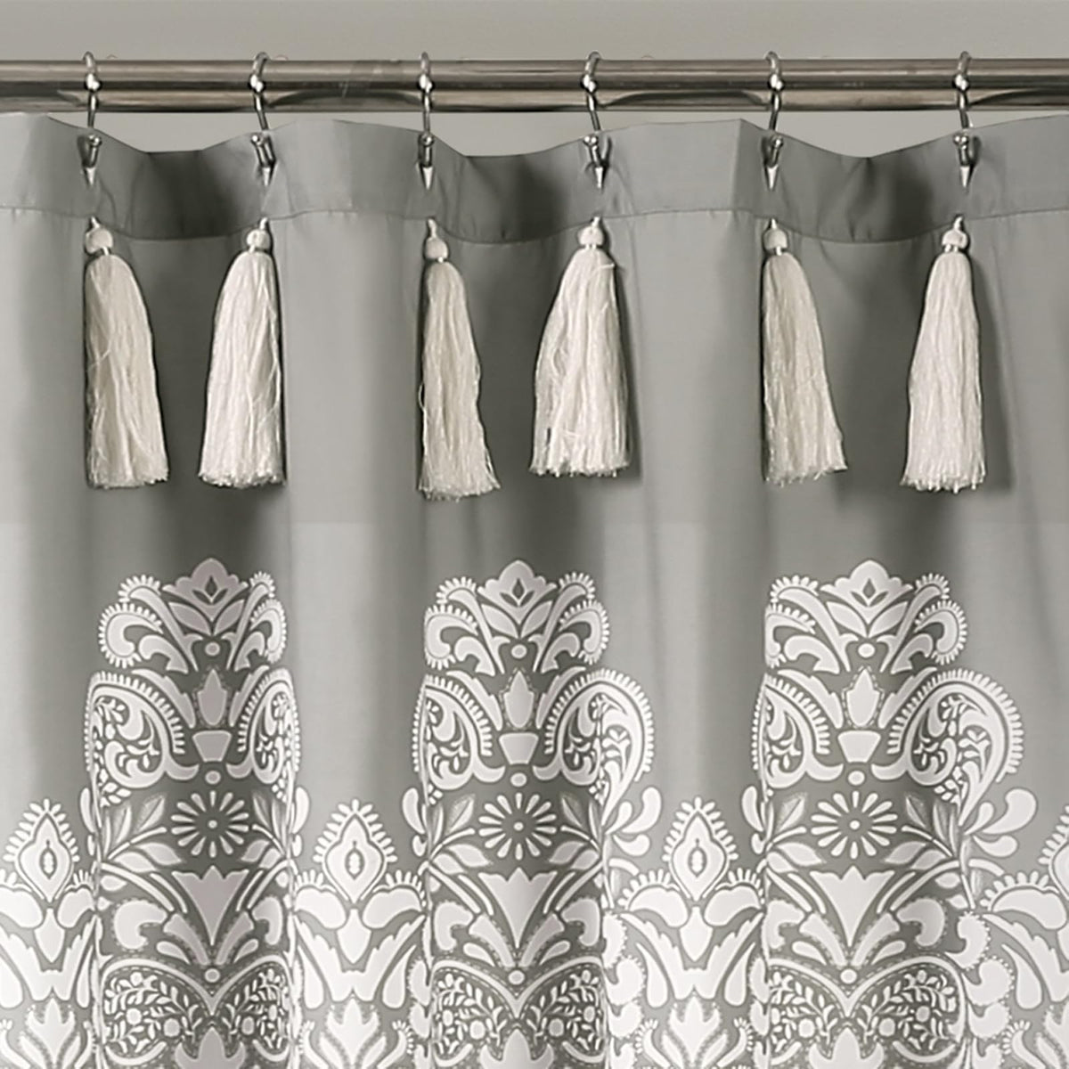 Lush Decor - Cortina de Ducha con medallón Bohemio, diseño Bohemio de Damasco con borlas, 72 x 72 Pulgadas, Color Gris
