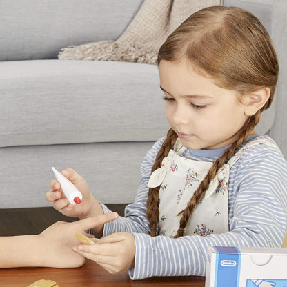 Little Tikes Kit de Primeros Auxilios - Juego de rol médico - 3 + años - Juega y aprende - Juguete Interactivo para niños - Incluye cubrebocas, inmovilizador de Brazo, folleto, Accesorios y más