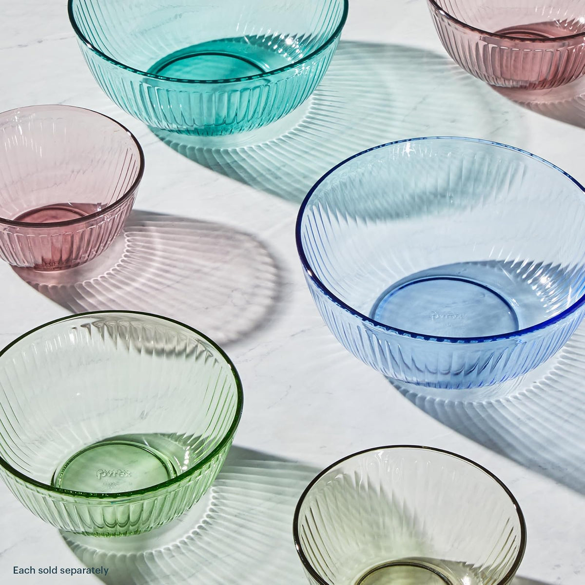 Pyrex Colors Tinted (paquete de 3, juego completo) cuencos para mezclar de vidrio tintado esculpido con tapas, juego de cuencos para ahorrar espacio para preparar y hornear, 1.3QT, 2.3QT y 4.5Q, azul