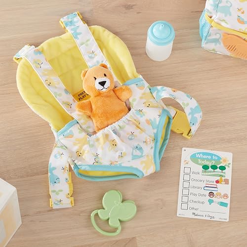 Melissa & Doug Mine to Love Set de Mochila para Llevar Muñecos Bebé | 5 piezas, portador de muñecas ajustable, oso de juguete, biberón, juego de rol de construcción de empatía