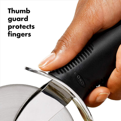 OXO Good Grips - Rueda de pizza grande de 4 pulgadas y cortador