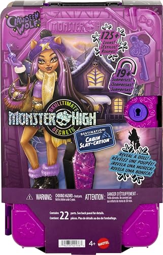 Monster High Skulltimate Secrets Clawdeen Wolf Cabin Doll | Destino: Juego de desboxeo de cabinas con veliz y más de 19 sorpresas como ropa y accesorios, muñeca de hombre lobo