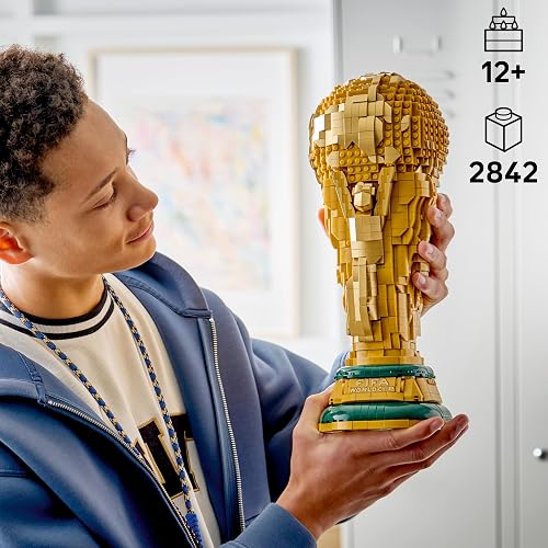 LEGO Editions Trofeo Oficial de la Copa Mundial de la FIFA - Réplica Model Kit de Construcción para Niños y Niñas, Años 12+ - Regalo para Aficionados al Futbol - 43020