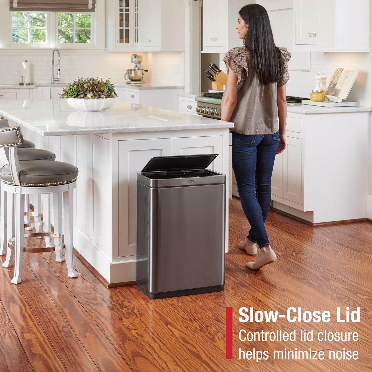 Rubbermaid Elite™ – Contenedor con Sensor de Apertura sin Contacto, Bote de Acero Inoxidable Resistente a Huellas con Cierre Silencioso, Capacidad de hasta 47 L, Gris Carbón 2145983
