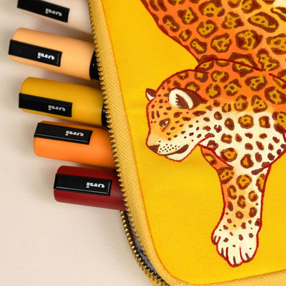 Uni Posca - Juego de marcadores de pintura acrílica de tonos cálidos, 8 unidades, secado rápido, no tóxico, certificado ACMI