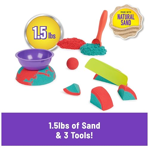 Kinetic Sand Mold n’ Flow, 680 g de Arena para Jugar de Color Rojo y Azul Verdoso, 3 Herramientas, Juegos sensoriales para niños a Partir de 3 años