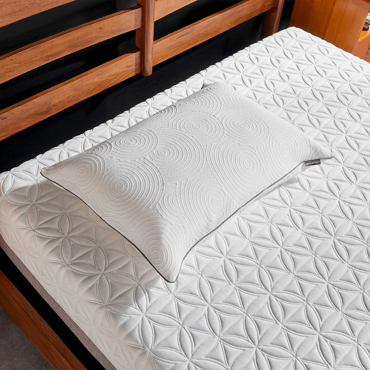 TEMPUR-Protect Cloud Pillow Protector, King