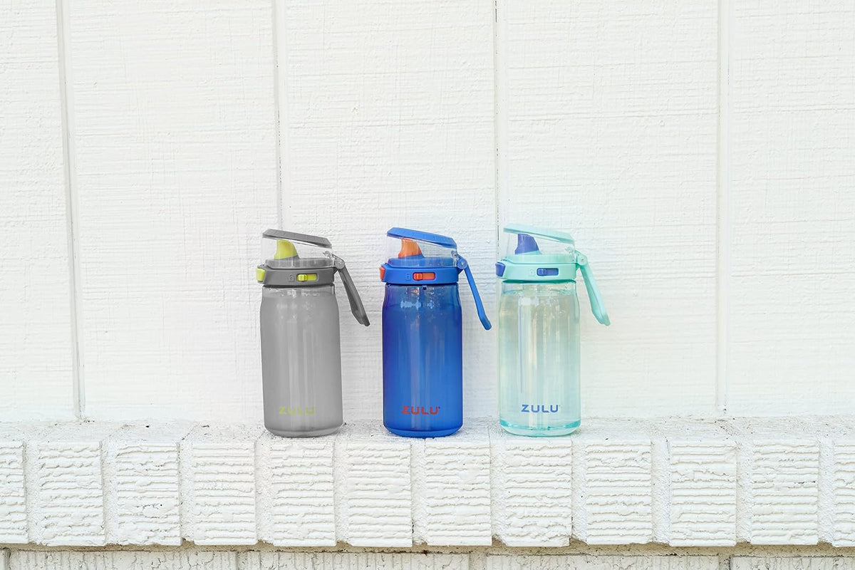 ZULU Kids Flex - Botella de agua de plástico Tritan de 16 onzas con boquilla de silicona, tapa abatible a prueba de fugas y bucle de transporte suave al tacto para mochila escolar, lonchera y deportes
