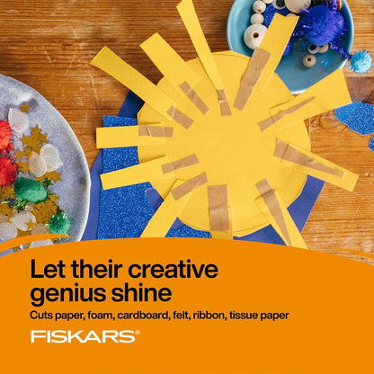 Fiskars - Tijeras para principiantes para niños a partir de 2 años (paquete de 3), pequeñas tijeras de plástico de seguridad, suministros de arte de fácil agarre para niños para volver a la escuela,