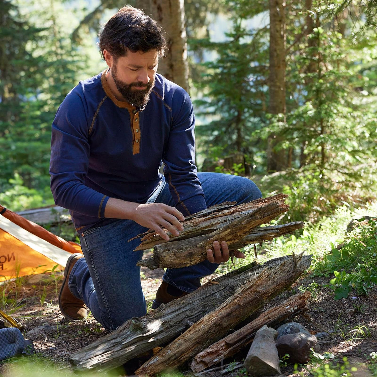 Legendary Whitetails Recluse Henley para Hombre