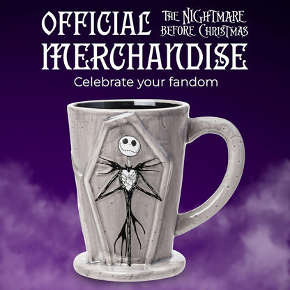 Silver Buffalo Disney Tim Burton Nightmare Before Christmas Tombstones con Jack Skellington y Zero Taza de cerámica esculpida 3D, 18 onzas
