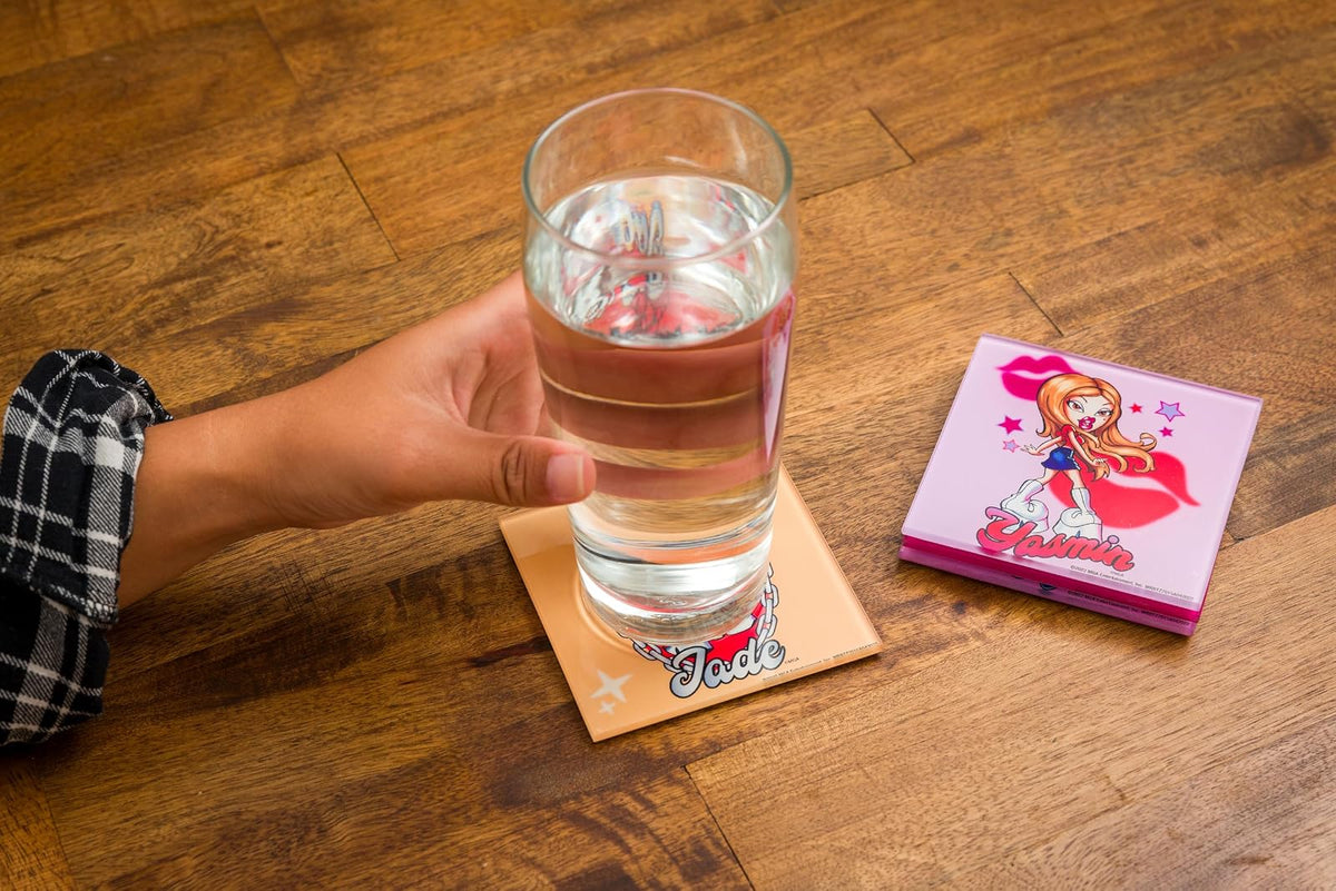 Silver Buffalo Bratz Juego de Posavasos de Vidrio de 4 Piezas | 4 piezas
