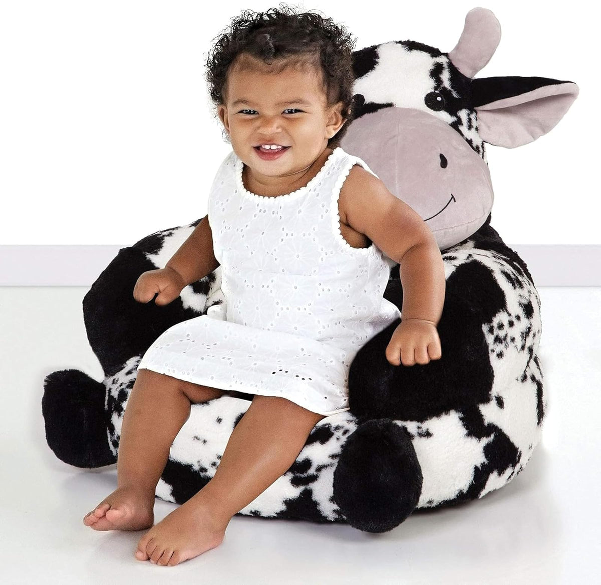 Trend Lab Cow - Silla de Felpa para niños, cómoda Silla de Descanso con Almohada para niños de 1 a 3 años, 21 x 19 x 19 Pulgadas, Alternativa de puf Suave