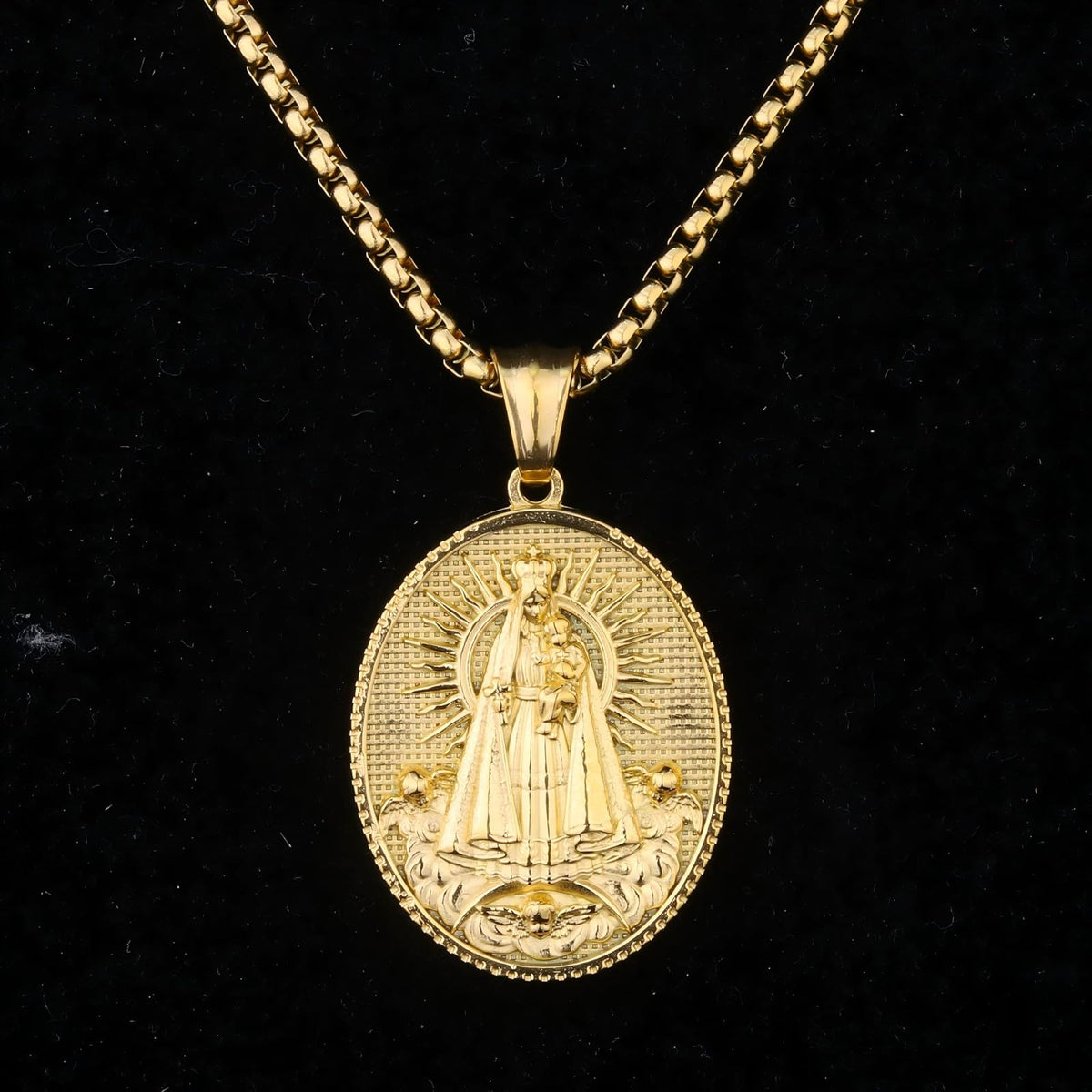 XYPHIELLE Collar de la Virgen María - Collar Dorado para Mujer 18K Bañado en Oro - Regalo Religioso Elegante para Madre Bautismo Comunión - Colgante de Plata con Detalle Minimalista
