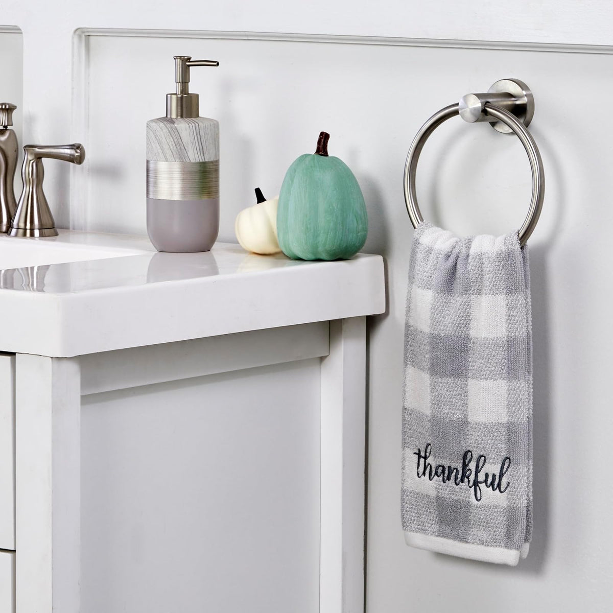 SKL Home by Saturday Knight Ltd. Toalla de Mano a Cuadros Agradecidos (Paquete de 2), Gris