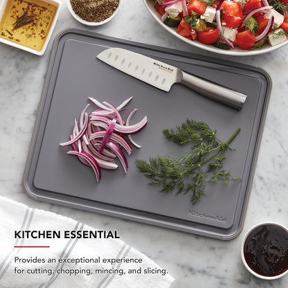 KitchenAid - Tabla de cortar de plástico clásica con zanja perimetral y bordes antideslizantes, apta para lavaplatos, 11 x 14 pulgadas, color gris
