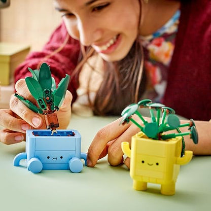 LEGO Plantas Felices - Juguetes de Construcción para Niñas y Niños, Años 9+ - Decoración para Escritorio, Recamara - 10349