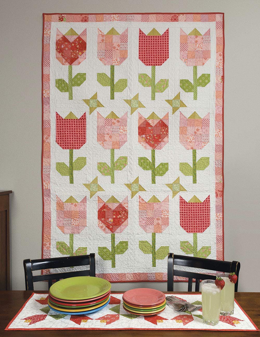Pat Sloan's Celebrate the Seasons: 14 Easy Quilts and Companion Projects