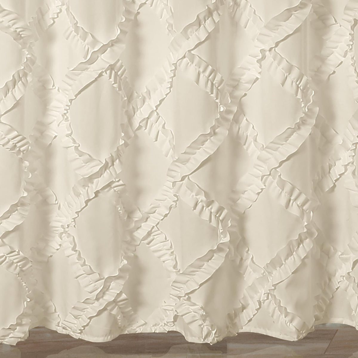 Lush Decor - Cortina de Ducha con Volantes de Color Marfil y Amarillo pálido | Diseño Texturizado Estilo rústico Shabby Chic x 72, 72 x 72 Pulgadas