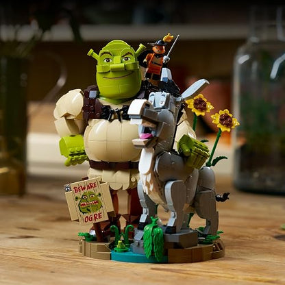 LEGO Shrek: Shrek, Burro y Gato con Botas – Kit de Construcción – Recuerdo de la Película con 3 Figuras – Set Nostálgico – Idea de Regalo para Mayores de 18 Años – 72423
