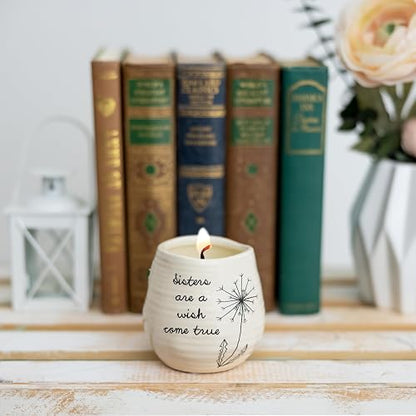 Pavilion Gift Company Plain Dandelion Sisters are a Wish Come True - Vela aromática de soja de cerámica amarilla