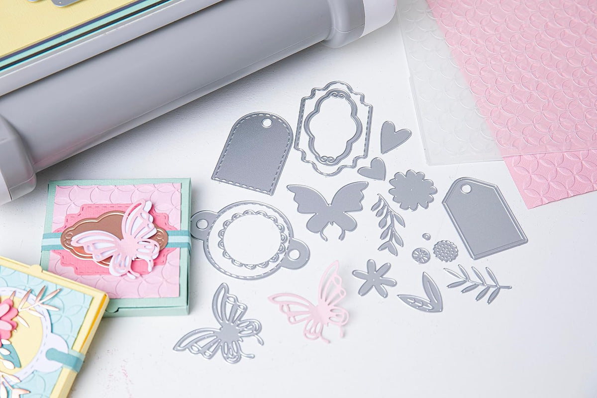 Sizzix Big Shot Plus Kit de Inicio 9 Pulgadas | Blanco/Gris, 20 troqueles, 20 cartulinas, corte y repujado, multiusos