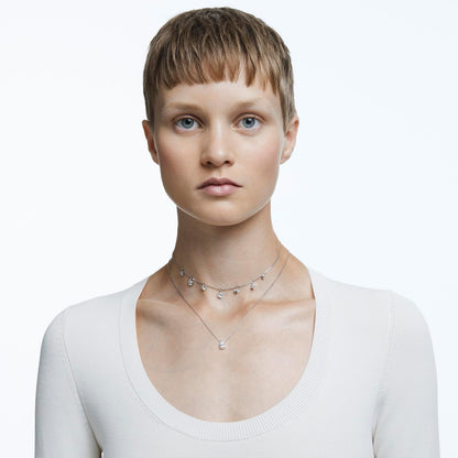 Colección de joyas de collar y arete de vidrio Swarovski Attract