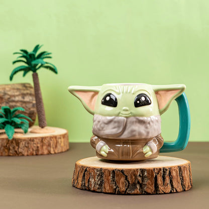 Zak Designs Star Wars The Mandalorian - Taza de café de cerámica esculpida para bebidas calientes, recuerdo coleccionable con carácter 3D único (12 onzas, Grogu)