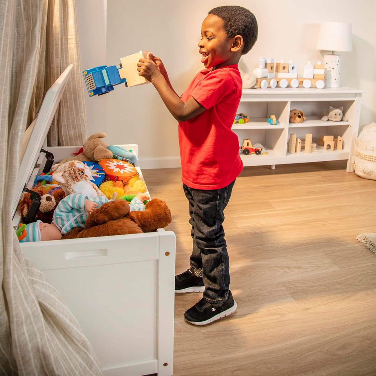 Melissa & Doug Baúl de Madera para Juguetes, Baúl de Madera Resistente, 2.3 Metros Cúbicos de Almacenamiento, Fácil de Armar, Blanco