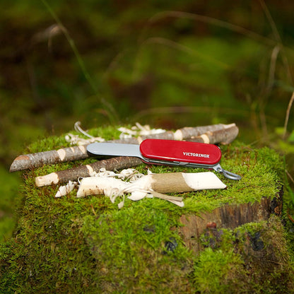 Victorinox Navaja de Bolsillo de Juguete, 8 Usos, Rojo, Navajas de juguete | Cuchillo de bolsillo de plástico para niños con sierra, cuchillo, tenedor y cuchara. Entrenamiento de habilidades motoras sin