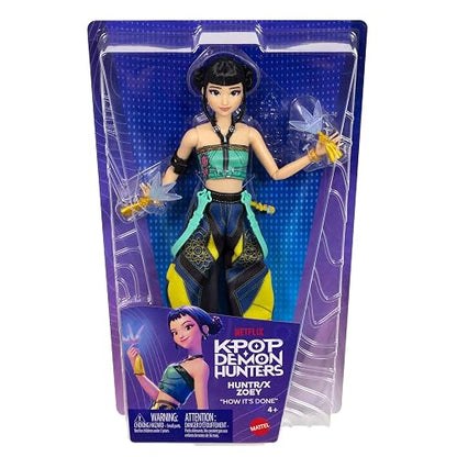 KPOP Demon Hunters Muñeca Zoey | Con el aspecto de How It's Done, con accesorios Spirit Blades inspirados en la película, JRN37