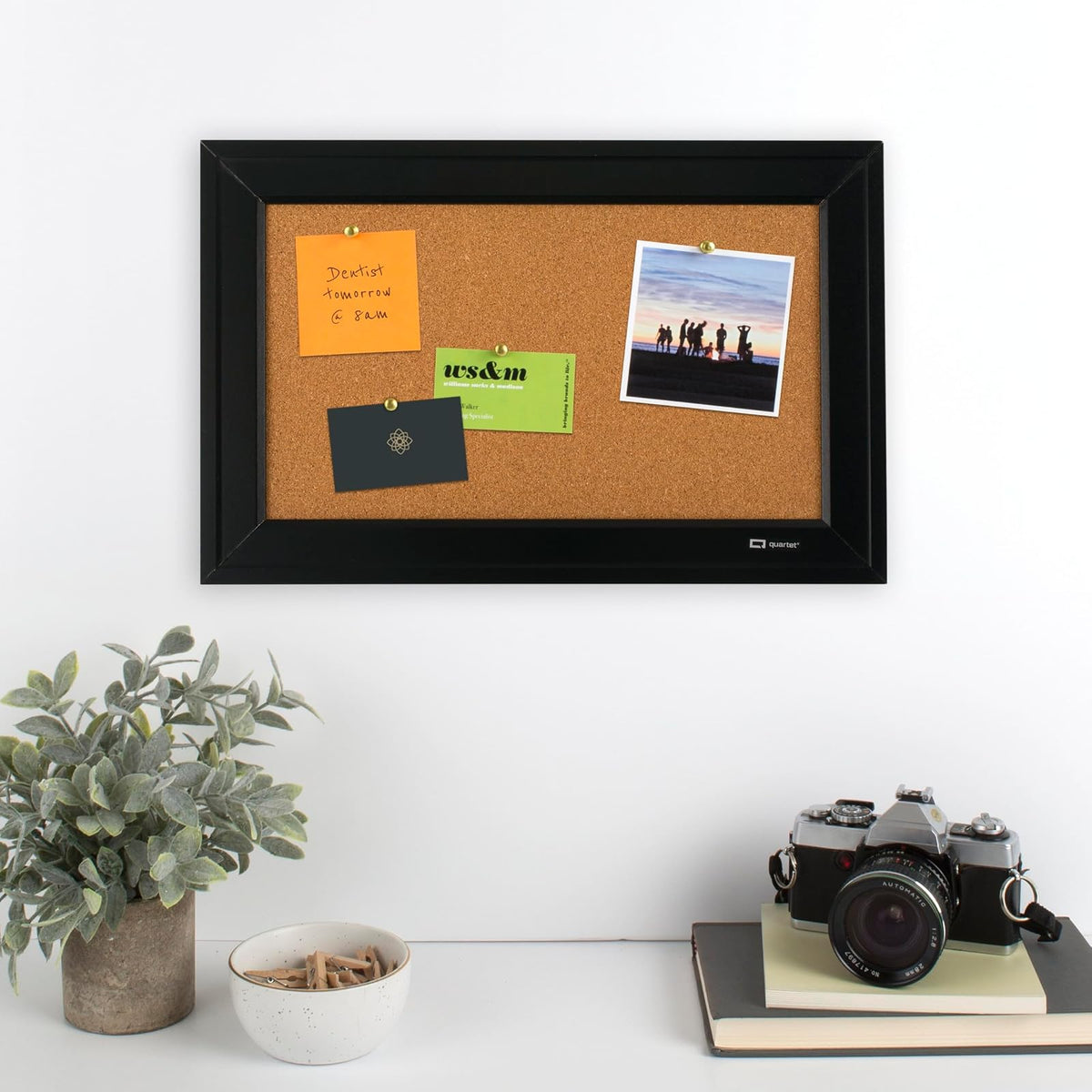 Quartet Home Decor 79281 Tablero para anuncions de corcho natural, Marco negro,11" x 17"