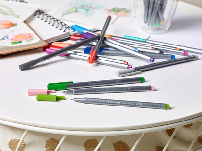 STAEDTLER Fineliner Triplus 42pcs Punta Superfina, Revestida de Metal, Ancho de Línea 0.3mm, Forma Triangular Ergonómica