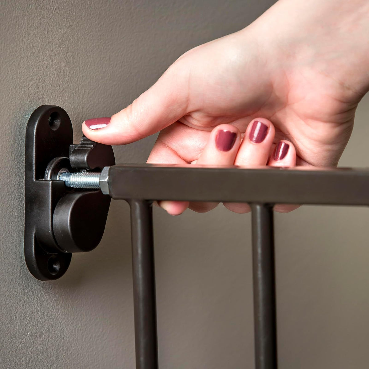 Regalo 2 en 1 extra alto Easy Swing Escalera y pasillo Paseo a través de la puerta del bebé, negro