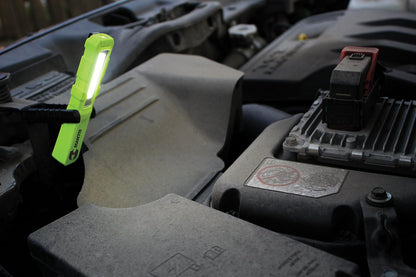 Clore Automotive Light-N-Carry LNCMINI “Mantis” - Lámpara de Trabajo LED Recargable COB