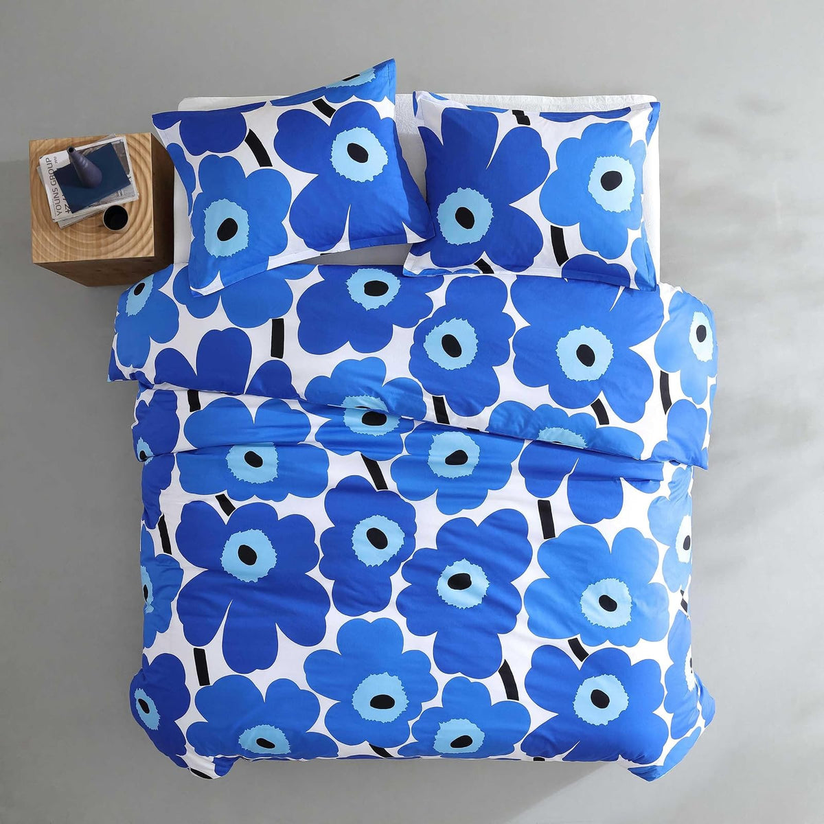 MARIMEKKO - Juego de Funda de edredón Reversible tamaño Full/Queen, percal de algodón con Fundas Decorativas a Juego, diseño Floral Unikko en Azul, Ropa de Cama para el hogar