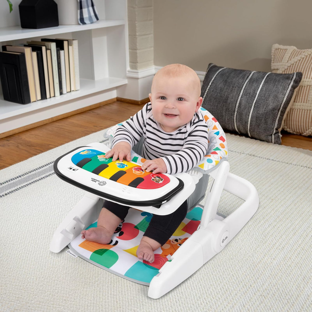 Baby Einstein Asiento de piso 4 en 1 Kickin' Tunes para Bebé, más de 50 melodías y frases, aprendizaje de colores y formas en 4 idiomas, 2 posiciones, piano desmontable, Unisex, a partir de 4 meses