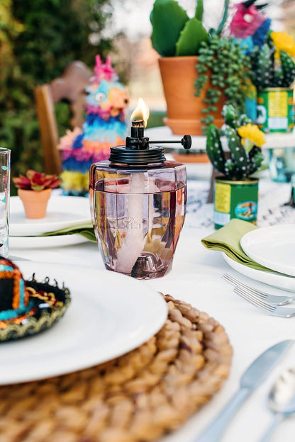 TIKI - Linterna de vidrio ajustable con llama de 64 pulgadas, iluminación decorativa rosa para césped al aire última intervensión, patio y jardín, incluye mecha de larga duración, diseño resistente a