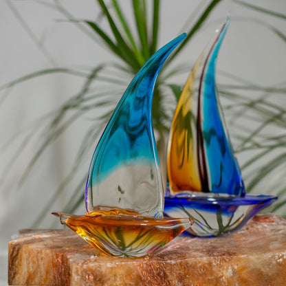 Running Velero de Cristal | Adornos para Sala, Oficina y Escritorio | Figura Decorativa | Azul Cielo | 26 x 6 cm Decora