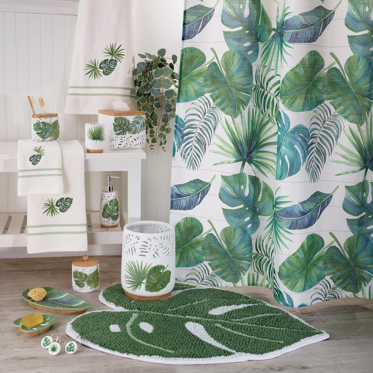 Avanti Linens - Juego de Toallas de 3 Piezas, Toallas de algodón Suaves y absorbentes (Viva Palm Collection), Color Blanco