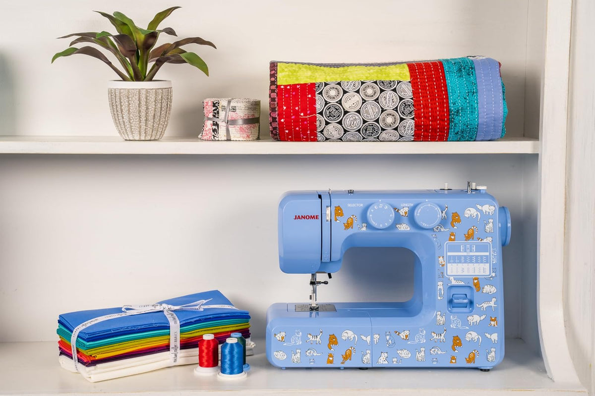 Janome Cat Fancy - Máquina de coser fácil de usar con marco interior de metal, diagrama de bobina, videos tutoriales, fabricada pensando en principiantes, multicolor