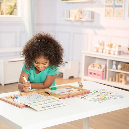 Melissa & Doug Natural Play: Juega-Dibuja-CREA Kit Reutilizable para Dibujo e Imanes – Princesas (54 Imanes, 5 Marcadores de Borrado En Seco) - Materiales Acreditados por el FSC