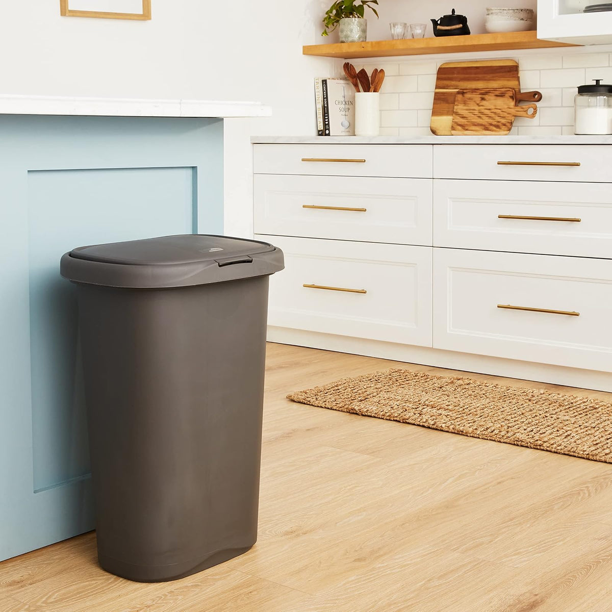 Rubbermaid 5L58 Spring Top Wastebasket, 30-Liter, Gray